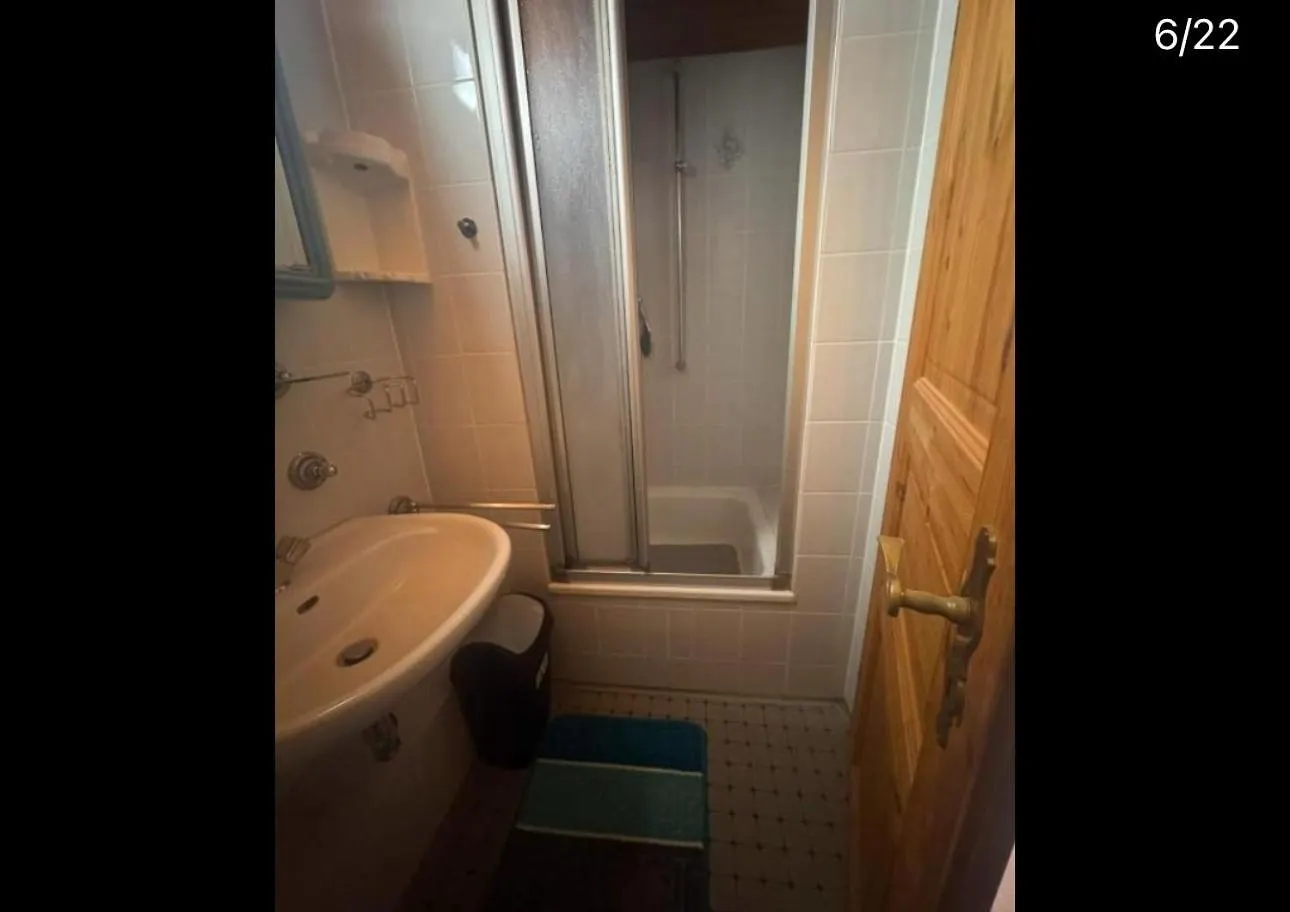 Grosse Wohnung In Koeln Mit 2 Badezimmer ألمانيا