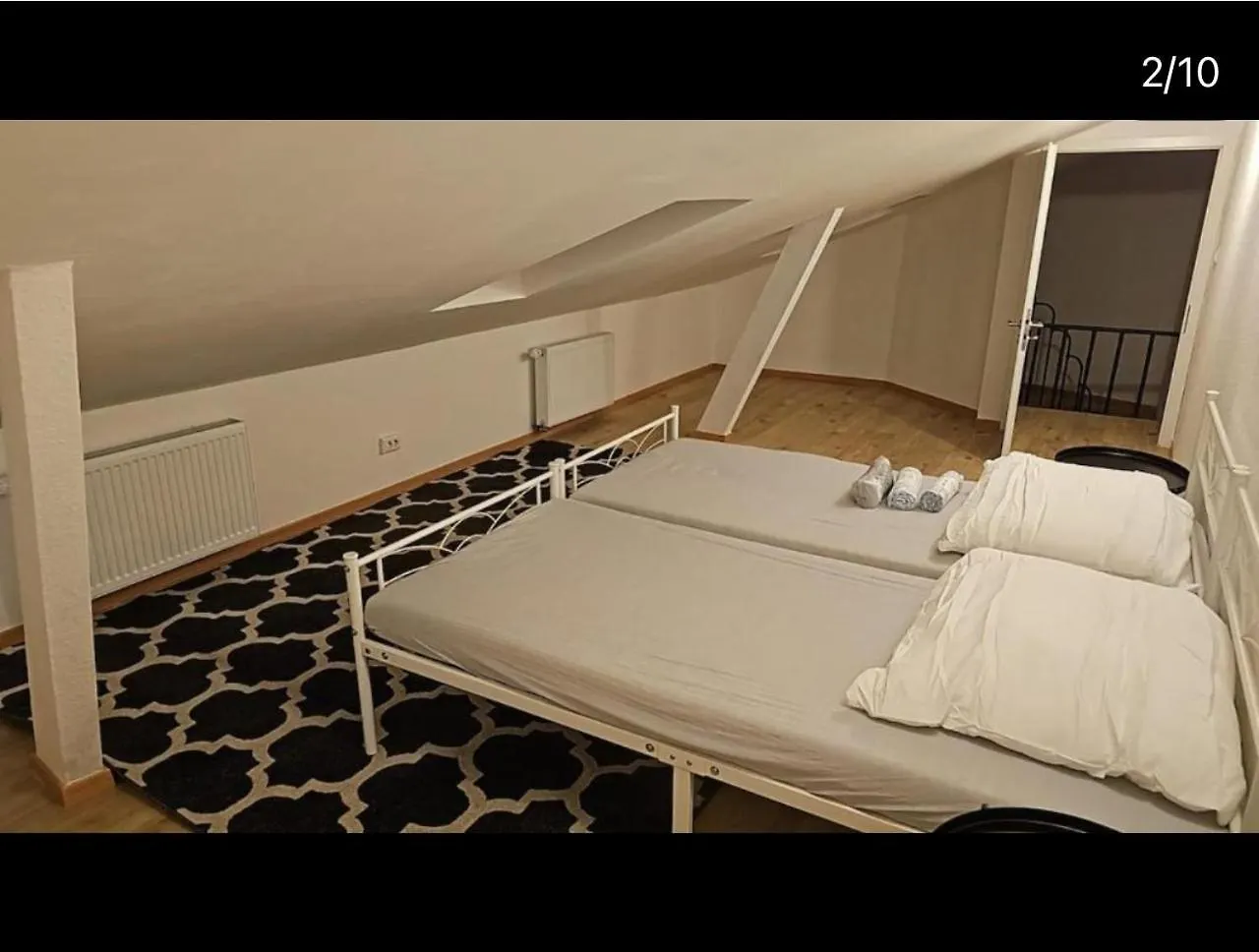 Grosse Wohnung In Koeln Mit 2 Badezimmer